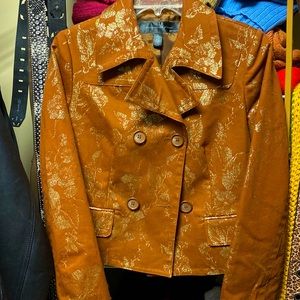 Double breasted short cinnamon and gold jacket